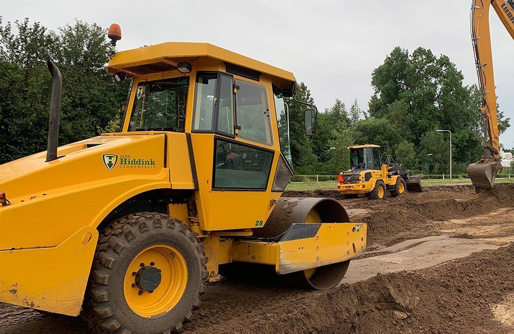 Hiddink Grondwerken verdichtingsmaterieel wals